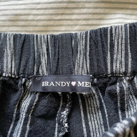 Brandy melville striped shorts - Picture 2 of 3